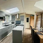 Coopers Corner, Lodge With Hot Tub